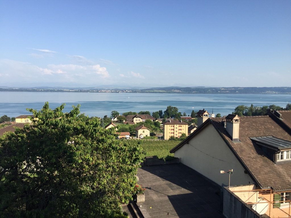 Vue sur le lac Neuchâtel depuis Gorgier