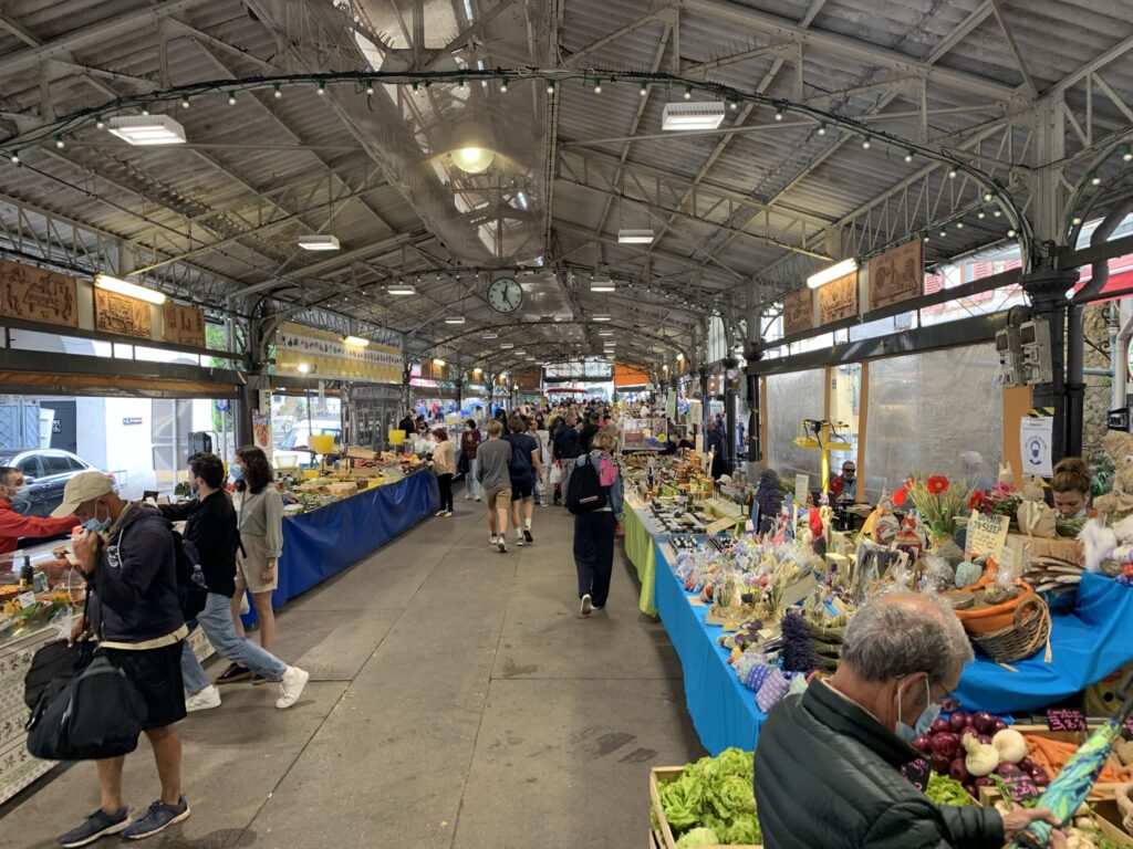 Marché provencal à Antibes