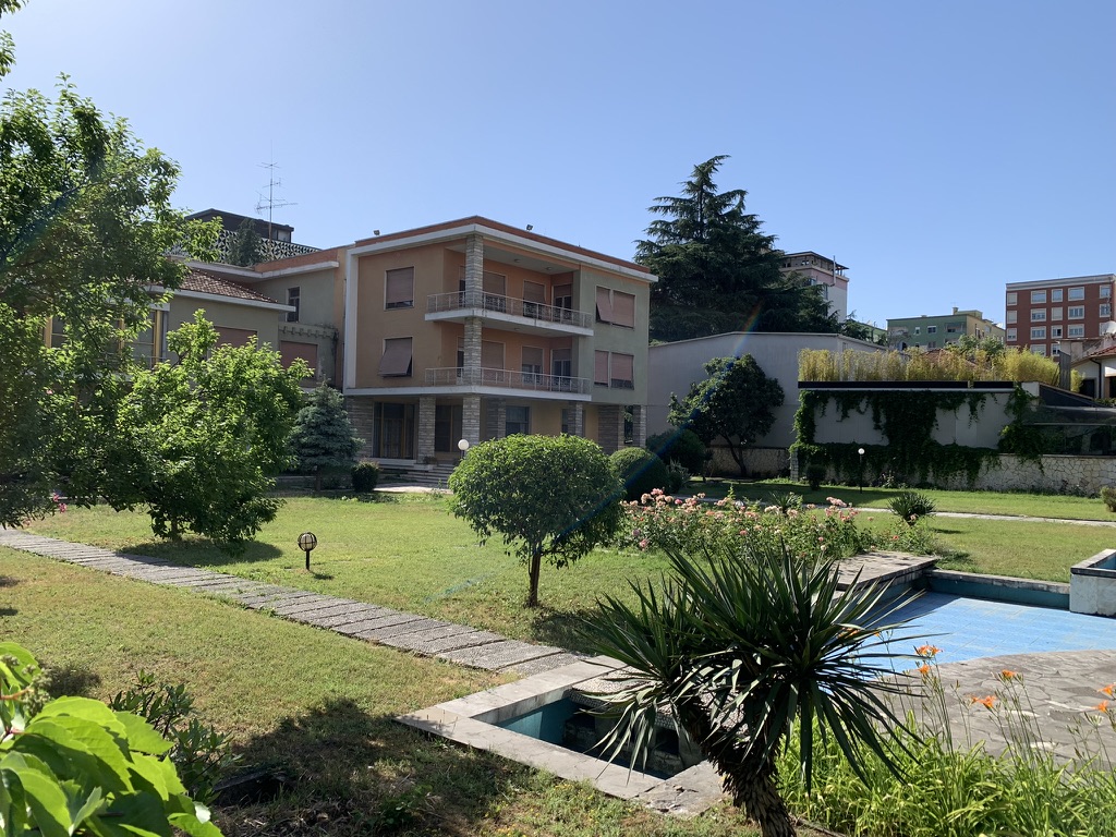 Villa du dictateur Hoxha