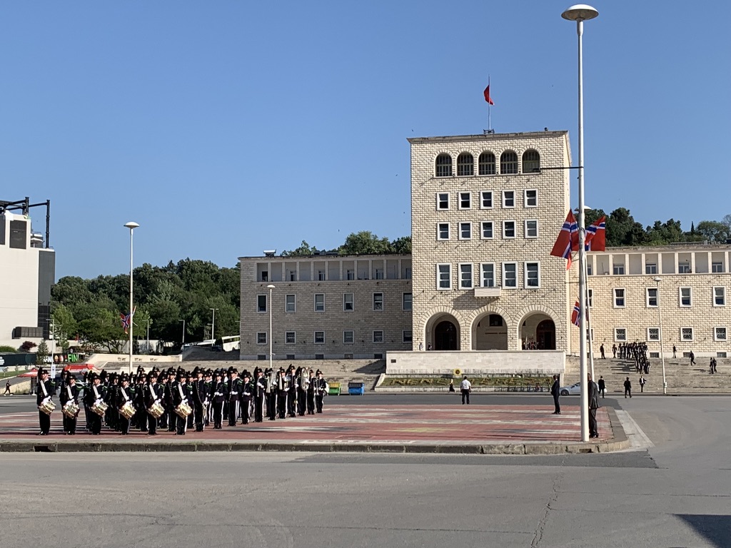 Place Mère Teresa à Tirana